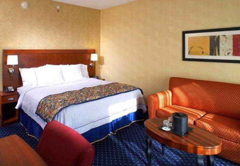 Courtyard By Marriott Akron Stow Chambre photo