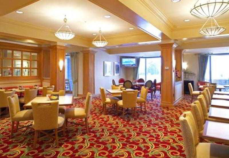 Courtyard By Marriott Akron Stow Restaurant photo
